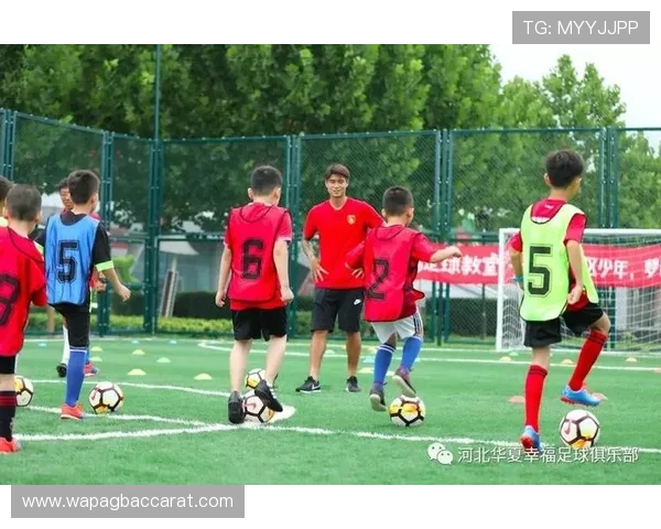 南宫足球官网——一站式南宫足球社区交流平台让球迷零距离互动交流获信息